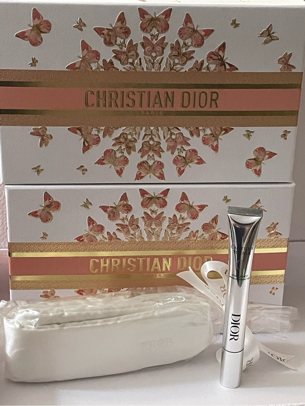 Dior Hyalushot Wrinkle Corrector Full Size, Sleep Mask in Limited Edition Box